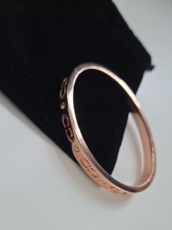 Rose Gold Bracelet with Interlocking Double C Motif - Picture 5 of 6